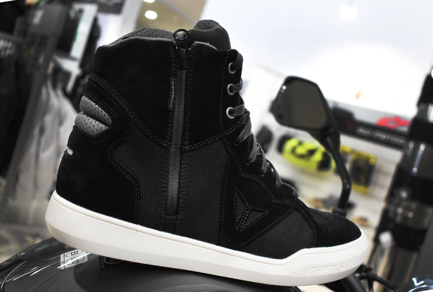 Mejores botas de moto urbanas: Dainese Metr&oacute;polis