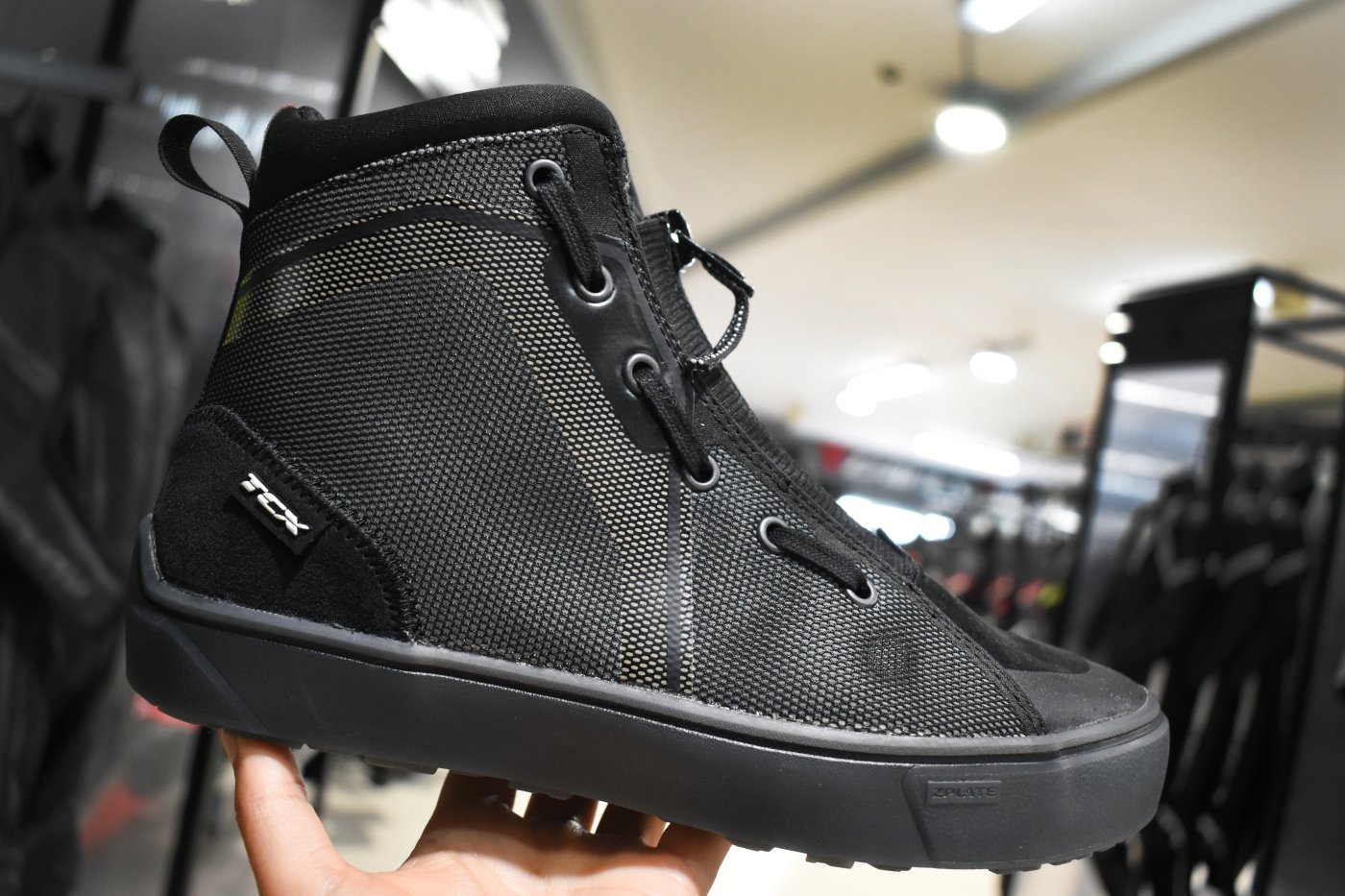 Mejores botas de moto urbanas: TCX Ikasu WP