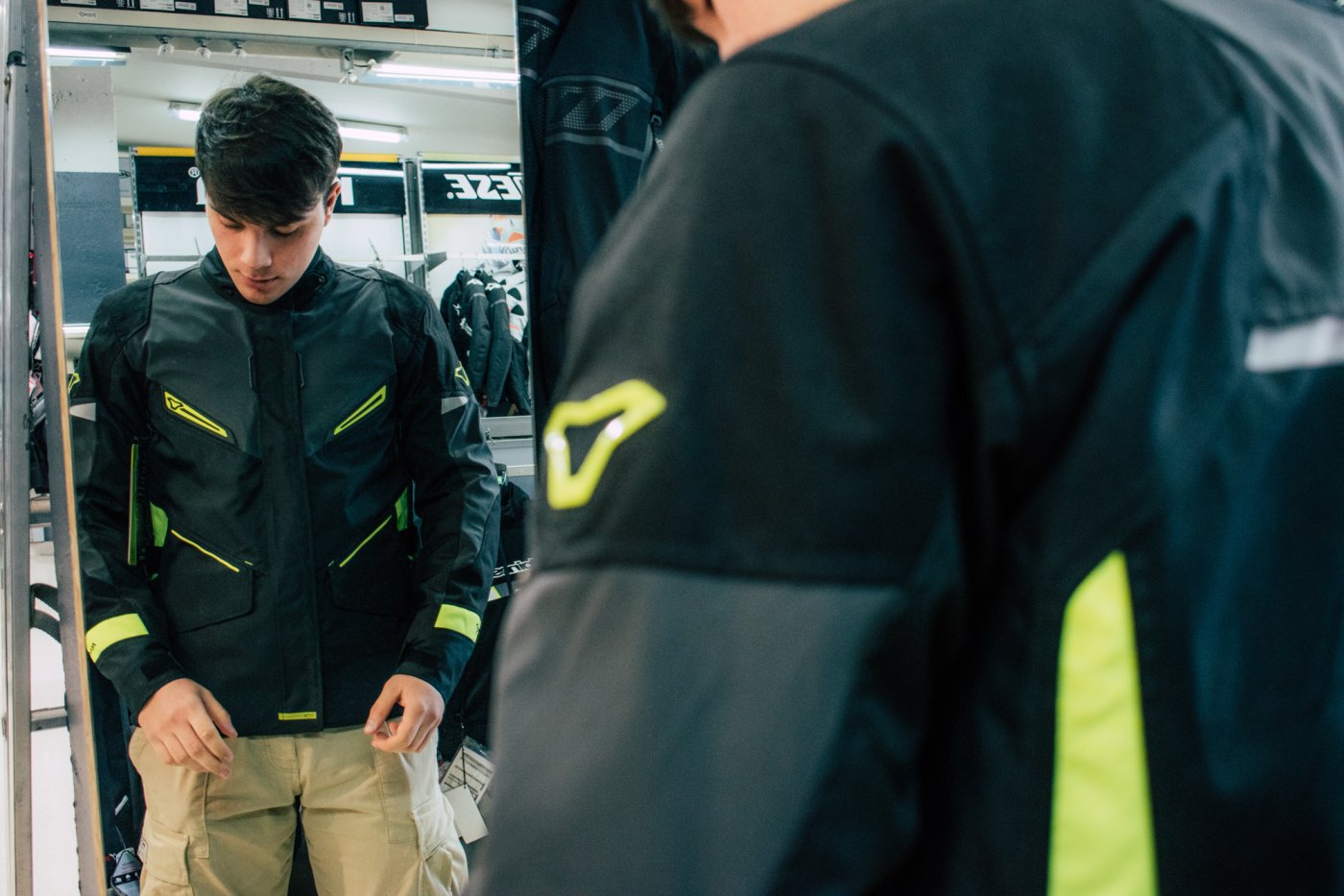Chaqueta impermeable para moto Macna Sonar